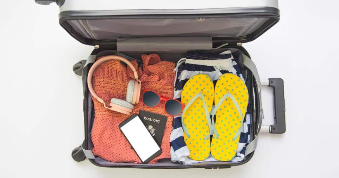 travel essentials for women-things every woman should own