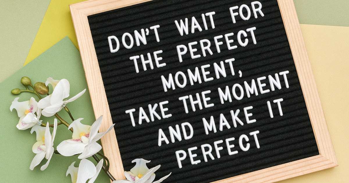 Take this moment. Блокнот take the moment and make it perfect. Ежедневник take the moment and take the perfect. Don't wait for a perfect moment take the moment and make it perfect. Just seize the moment.