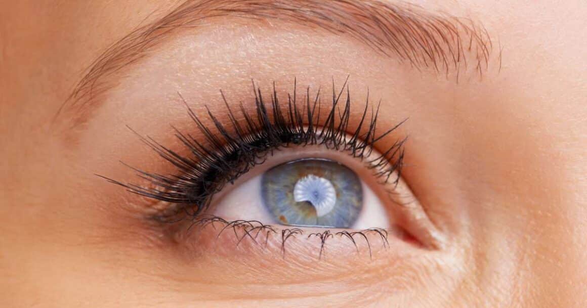 vitamins for eyelash growth blue eye