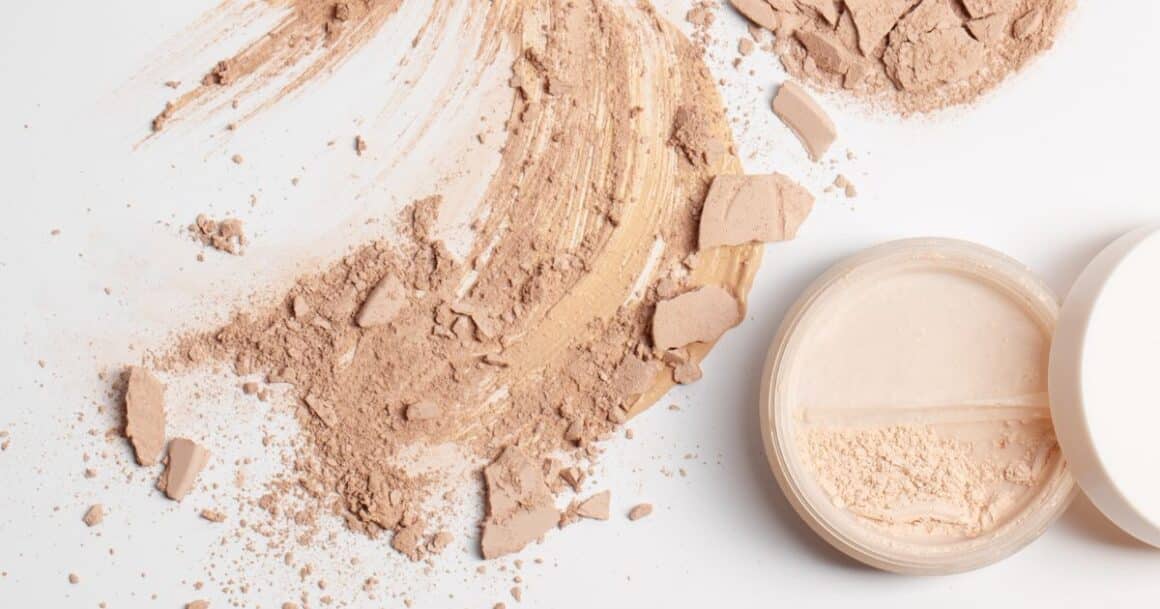 the best face powders for mature skin-loose powders
