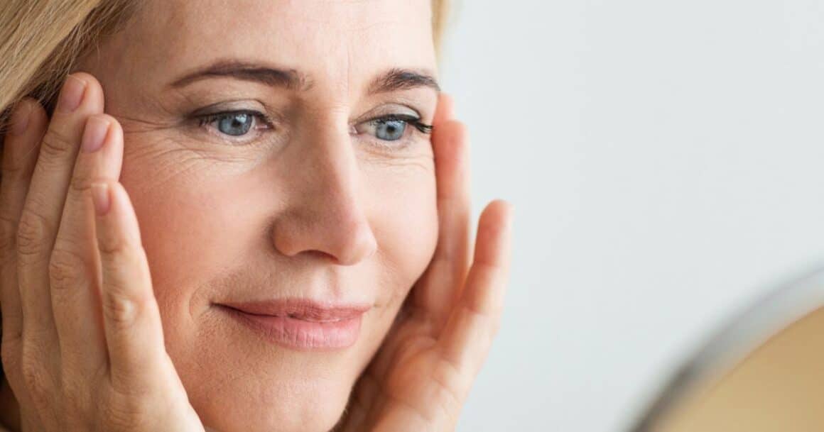 primers for mature and aging skin help to address common skin concerns
