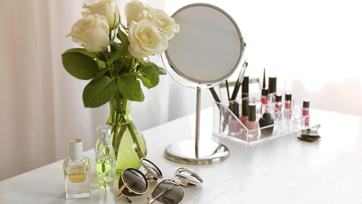 the best magnification for a makeup mirror