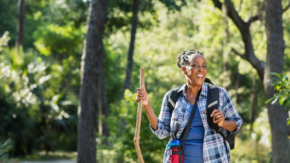 best hobbies for women- hiking