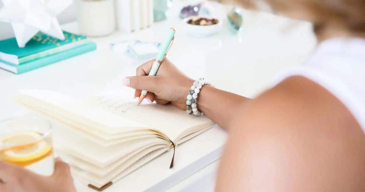 Benefits of Morning Pages Journaling + How to Get Started