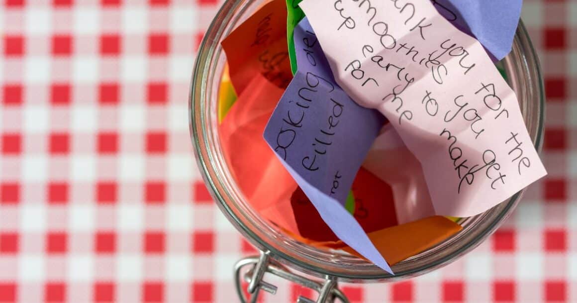 how-to-make-a-gratitude-jar-in-5-easy-steps