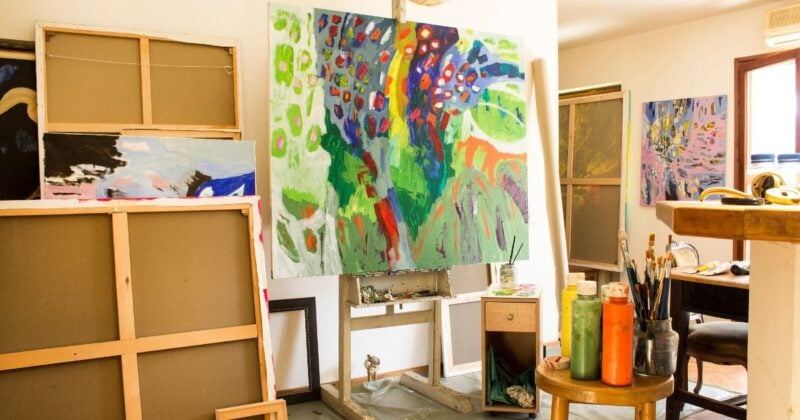 how to set up a home art studio